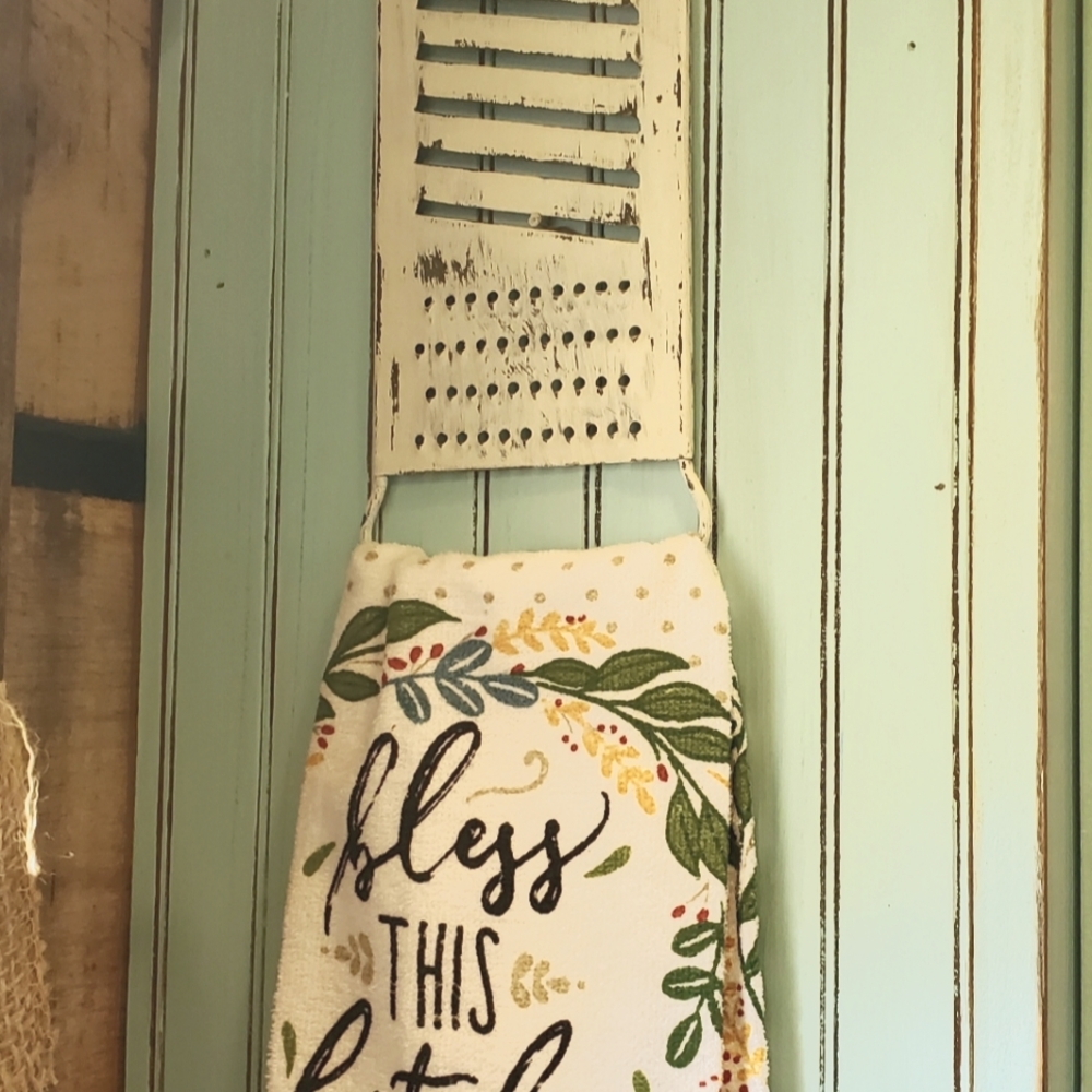 Cheese grater towel holder